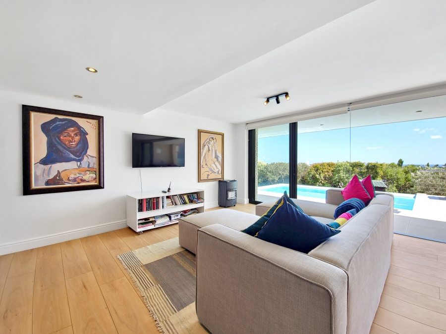 To Let 7 Bedroom Property for Rent in Camps Bay Western Cape